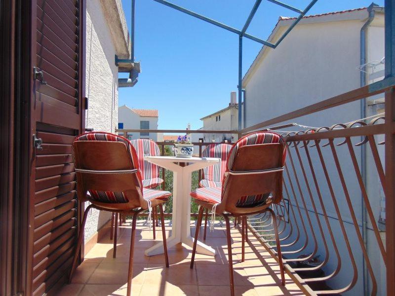 Apartment Mirjana Водице Экстерьер фото